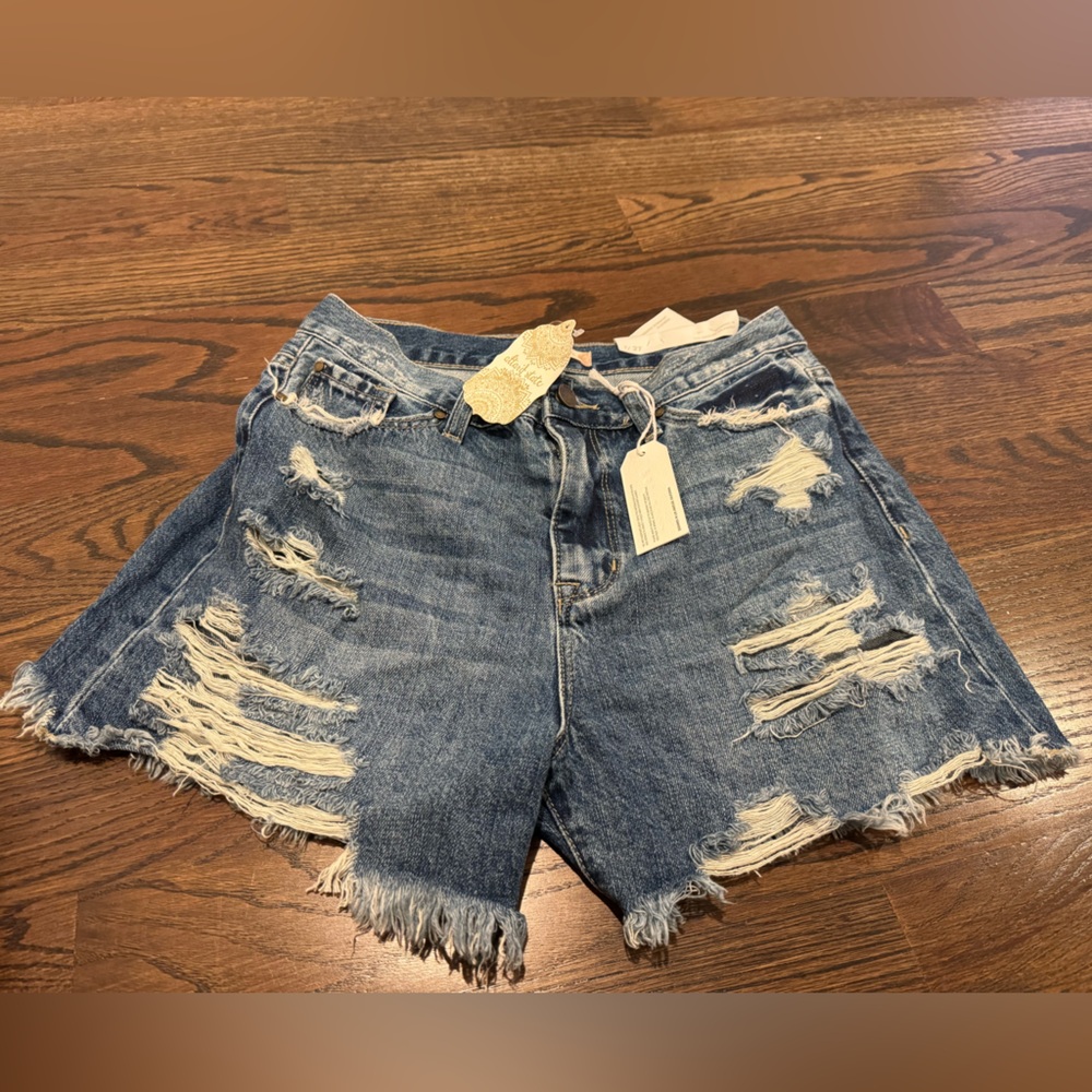 Altar’d State Jean shorts 7 NWT